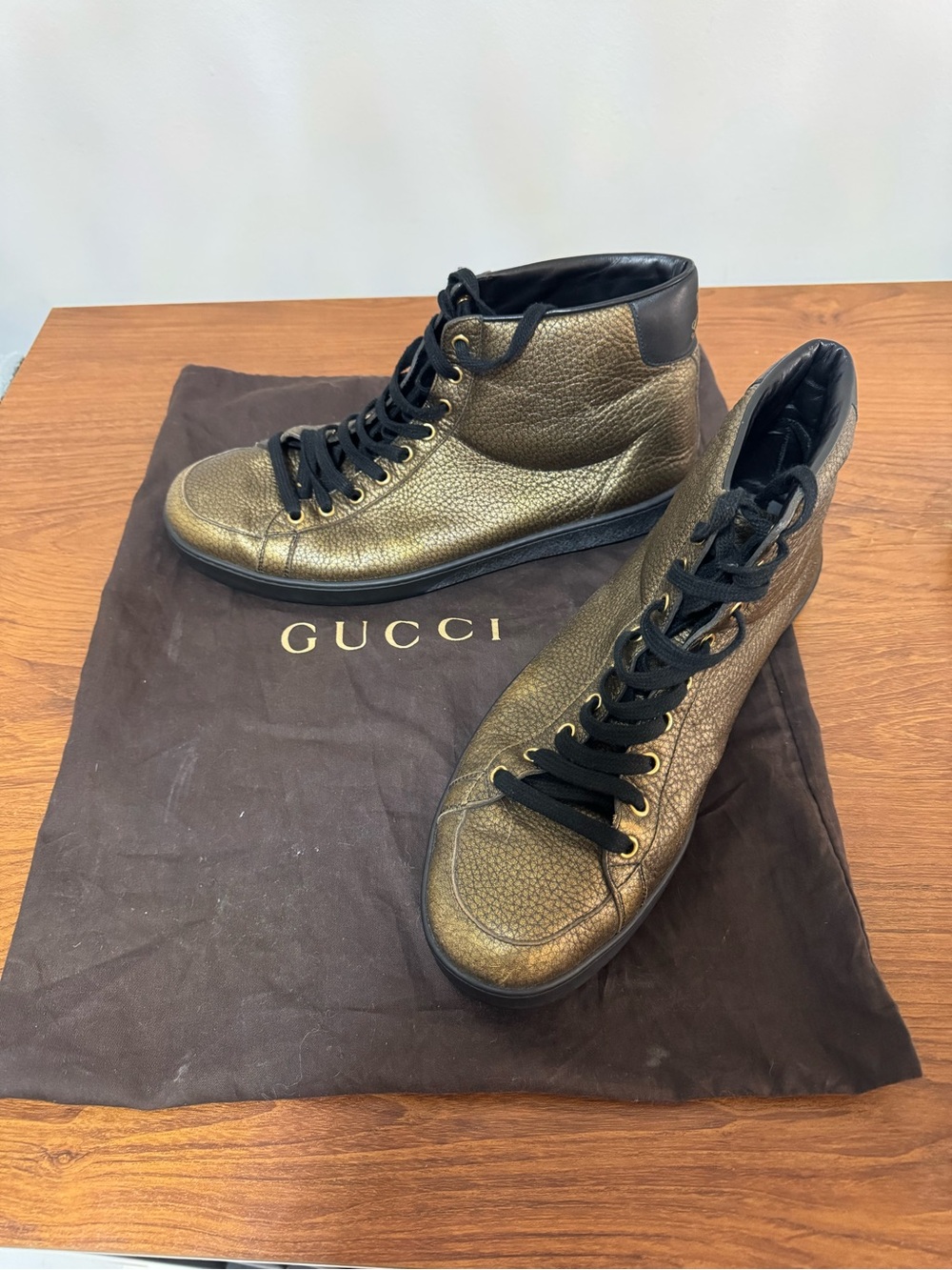 Retail $800 Gucci Men's Gold and Black High-Top Sneakers